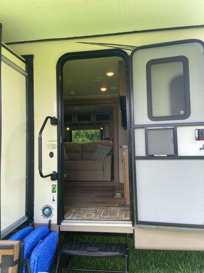 Cozy Camper - Free Parking 호텔 마이애미 외부 사진