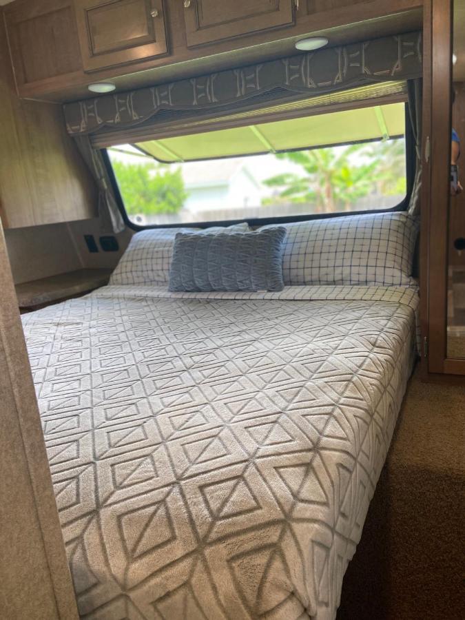 Cozy Camper - Free Parking 호텔 마이애미 외부 사진
