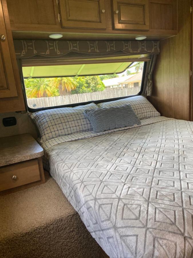 Cozy Camper - Free Parking 호텔 마이애미 외부 사진